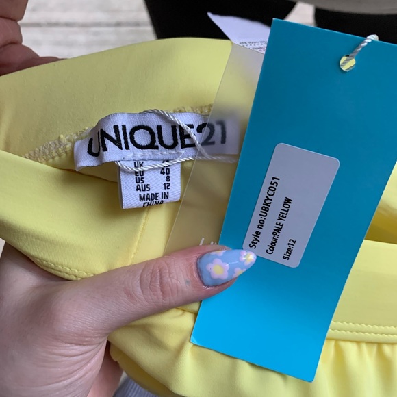 NWT🌼Two Piece shirred smocked ruffle bikini set - Picture 8 of 9